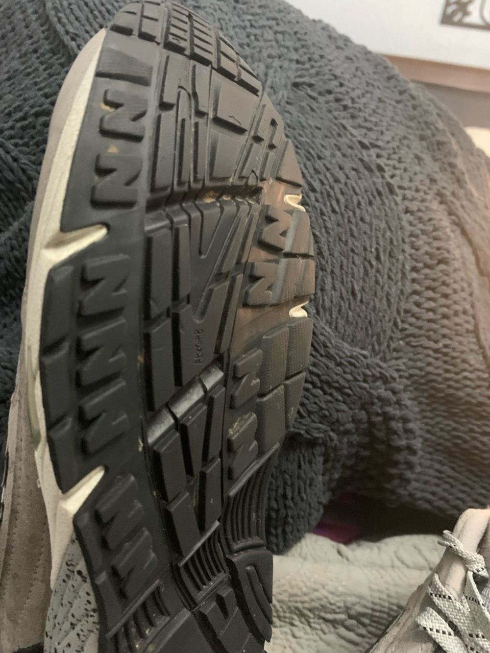 New Balance 991 Light Gray & White Athletic Sneakers - Picture 4 of 10